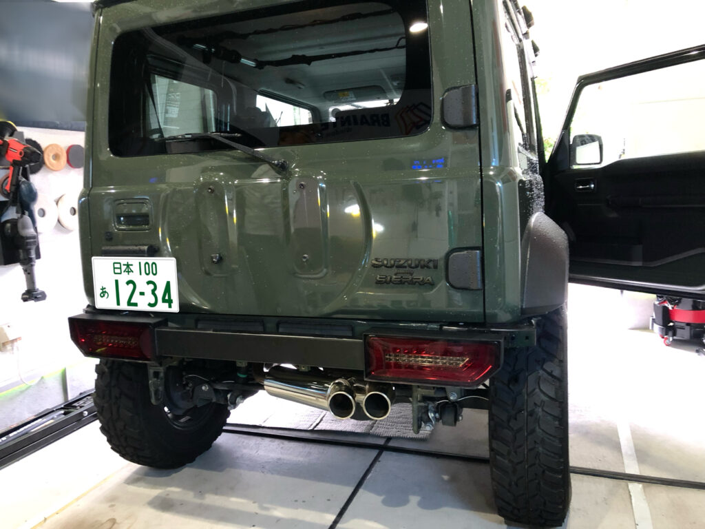 社外リアバンパーと5ZIGENマフラーを取り付けたスズキ ジムニーシエラ｜大阪・門真 LIT DETAIL