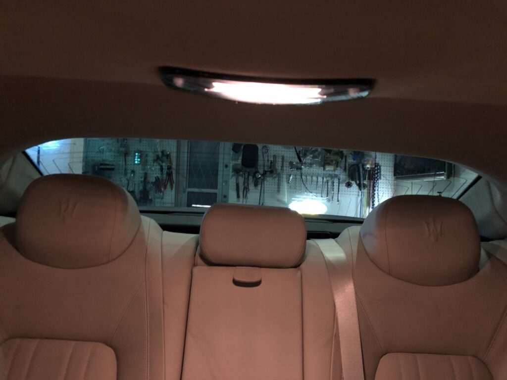 マセラティ ギブリ 透過率10%スモーク施工後 車内からの視界｜大阪・門真 LIT DETAIL