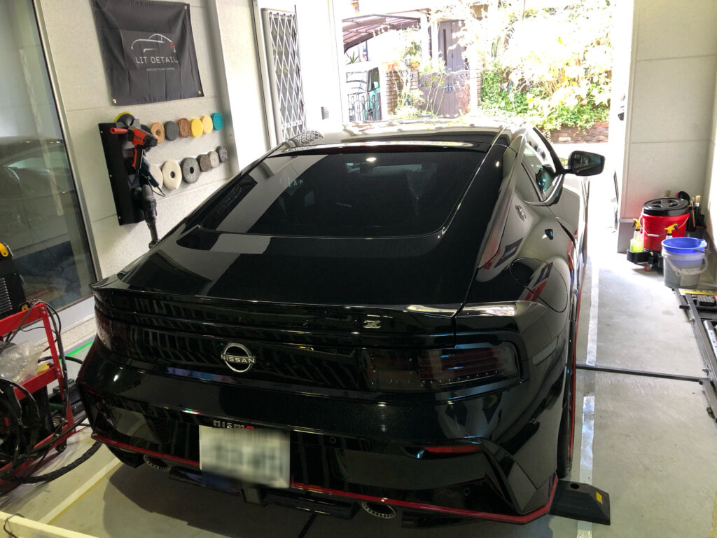 日産 フェアレディZ NISMO リアガラスにスモークフィルム施工後｜大阪・門真 LIT DETAIL