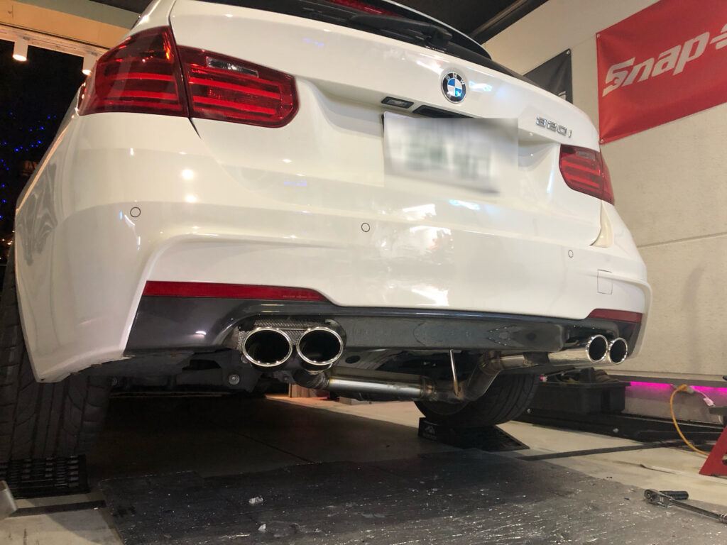 BMW 3シリーズ ツーリング F31 左右4本出しワンオフマフラー完成｜大阪・門真 LIT DETAIL