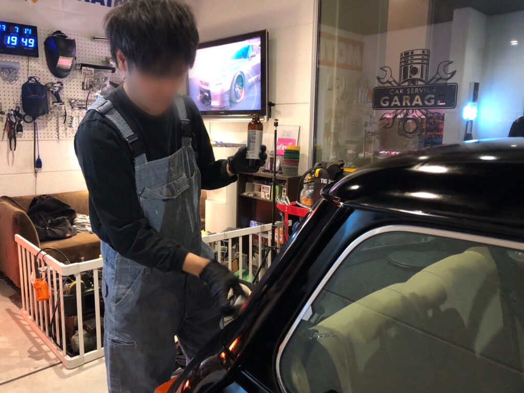 ローバー ラストミニ 脱脂後に3層ガラスコーティングを塗布｜大阪・門真 LIT DETAIL
