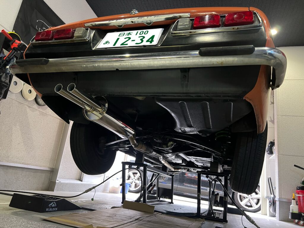 いすゞ ベレット レイアウト修正で適正な位置に上がったタイコ｜大阪・門真 LIT DETAIL