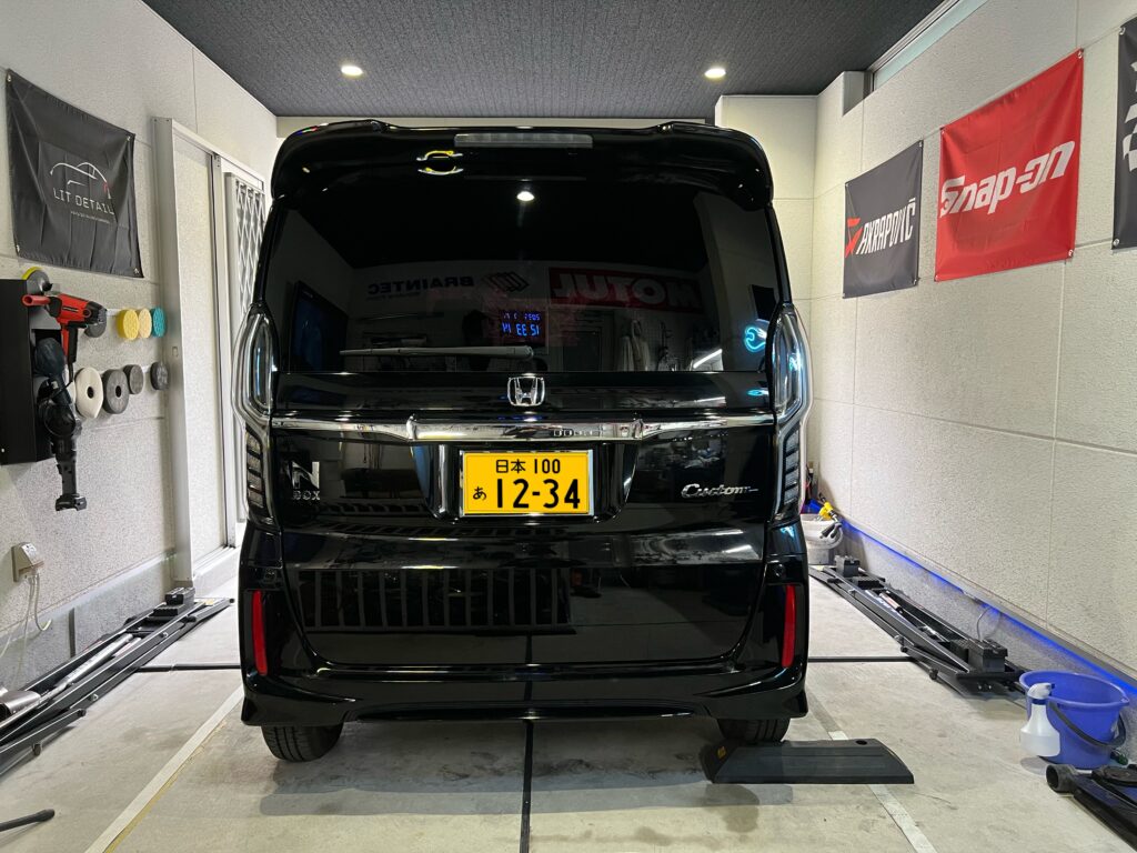 ホンダ N-BOX カスタム 透過率3%スモーク施工後 外から車内が見えない｜大阪・門真 LIT DETAIL