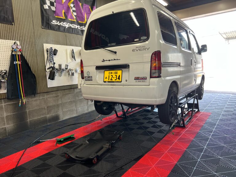 スズキ エブリイワゴン DA62 折れたマフラーの溶接修理+継続車検事例|門真