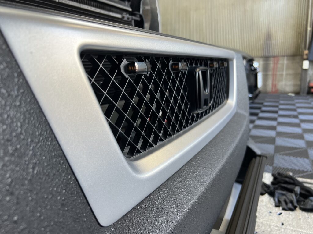 ホンダ エレメント 横から見てもグリルから出っ張らないマーカー｜大阪・門真 LIT DETAIL