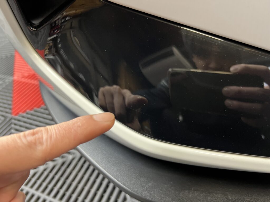 BMW M340i ツーリング フロントバンパー黒い部分 研磨後｜大阪・門真 LIT DETAIL