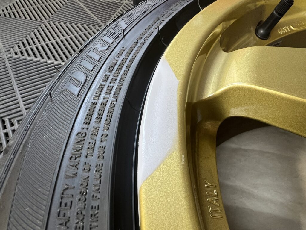 スバル WRX STI ホイールにエアブラシでウレタンプラサフを塗装|大阪・門真 LIT DETAIL