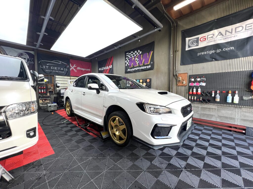 ホイールリペアを終えたスバル WRX STI｜大阪・門真 LIT DETAIL