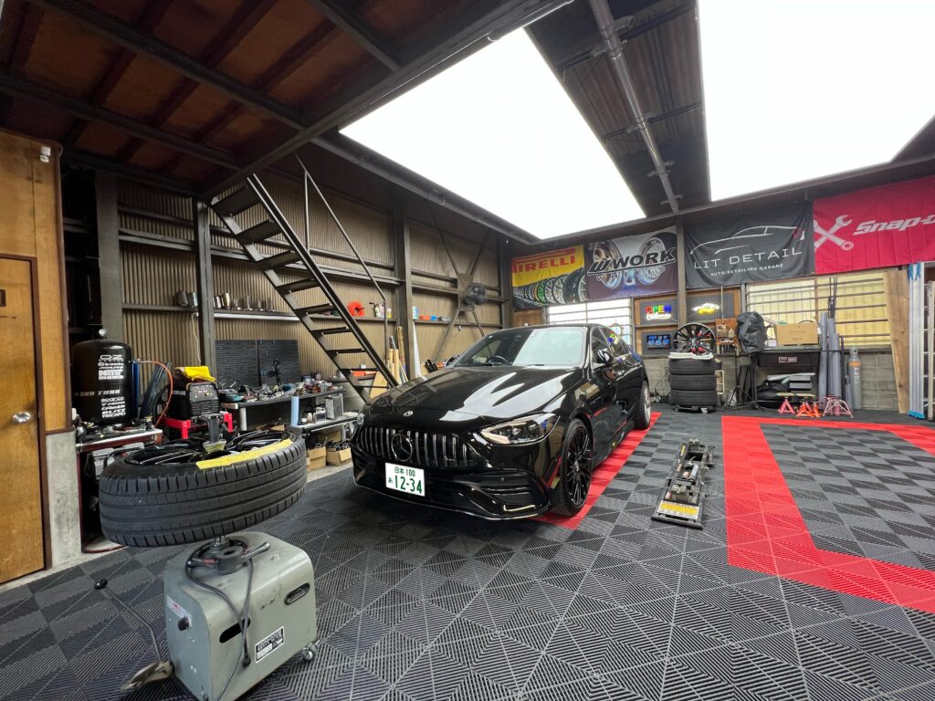 ホイールリペアを終えたメルセデス・ベンツ AMG Cクラス｜大阪・門真 LIT DETAIL