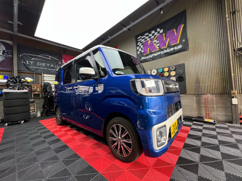 ドア交換と断熱スモークフィルムで仕上げたトヨタ ピクシスメガ｜大阪・門真 LIT DETAIL