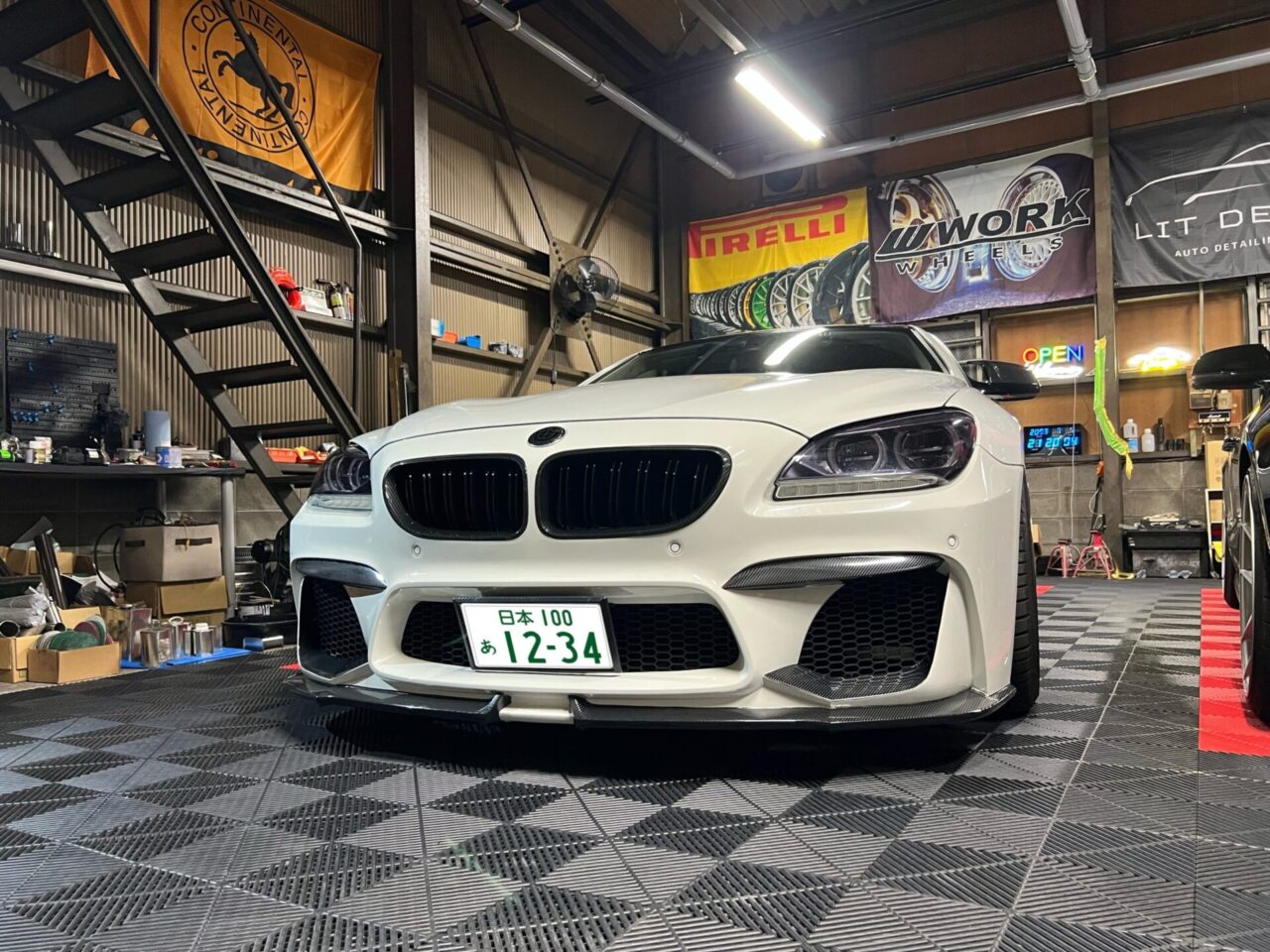 大阪・門真｜カーラッピング施工専門店LIT DETAIL BMW グランクーペ フロントバンパーカーボンラッピング｜大阪から