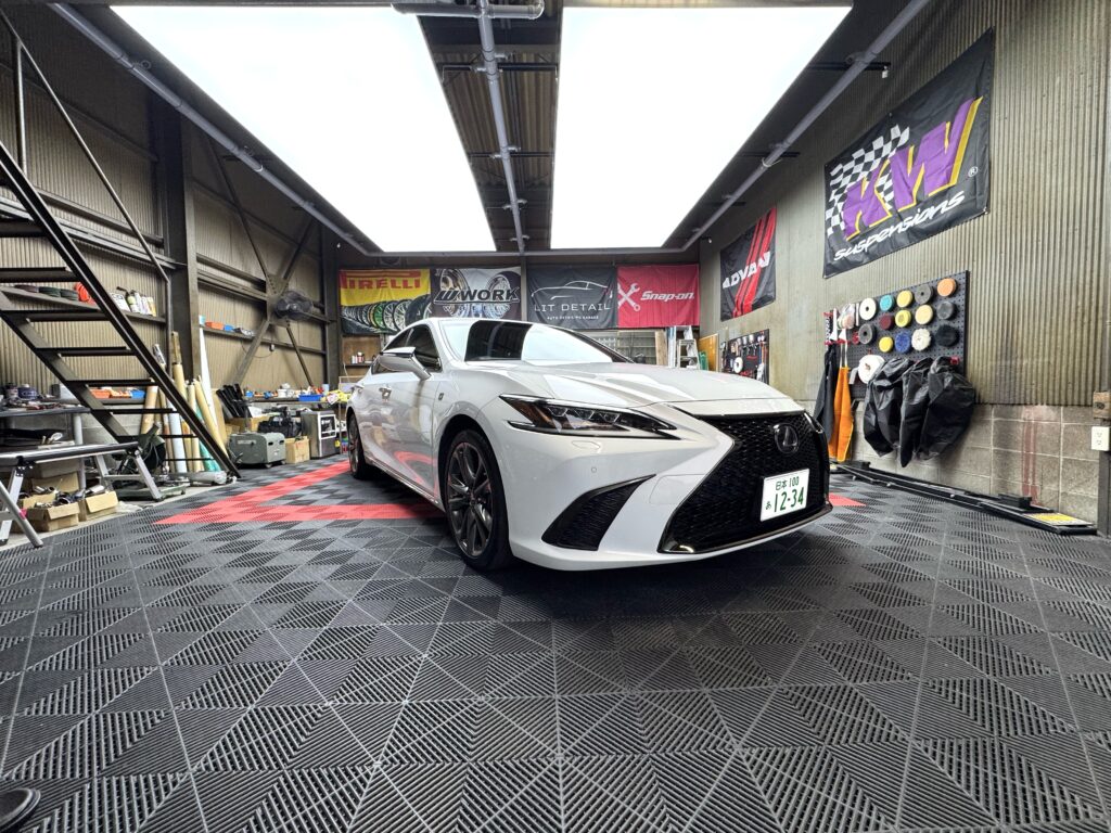 レクサス ESセダン ボディコーティング・カーフィルム・TVキャンセラー取付をまとめて施工｜大阪・門真 LIT DETAIL