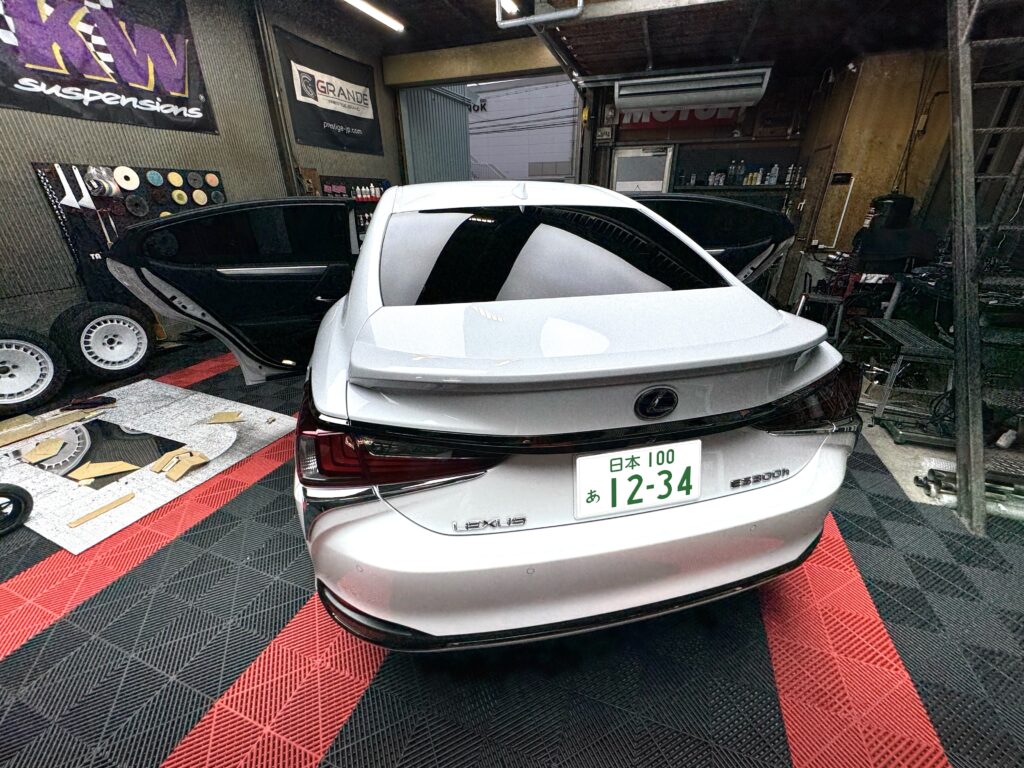 レクサス ESセダン 遮熱カーフィルム施工後|大阪・門真 LIT DETAIL