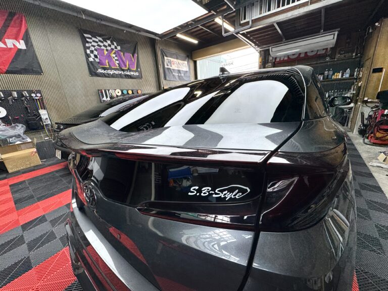 トヨタ プリウス PHV リア一式カーフィルム施工|大阪・門真