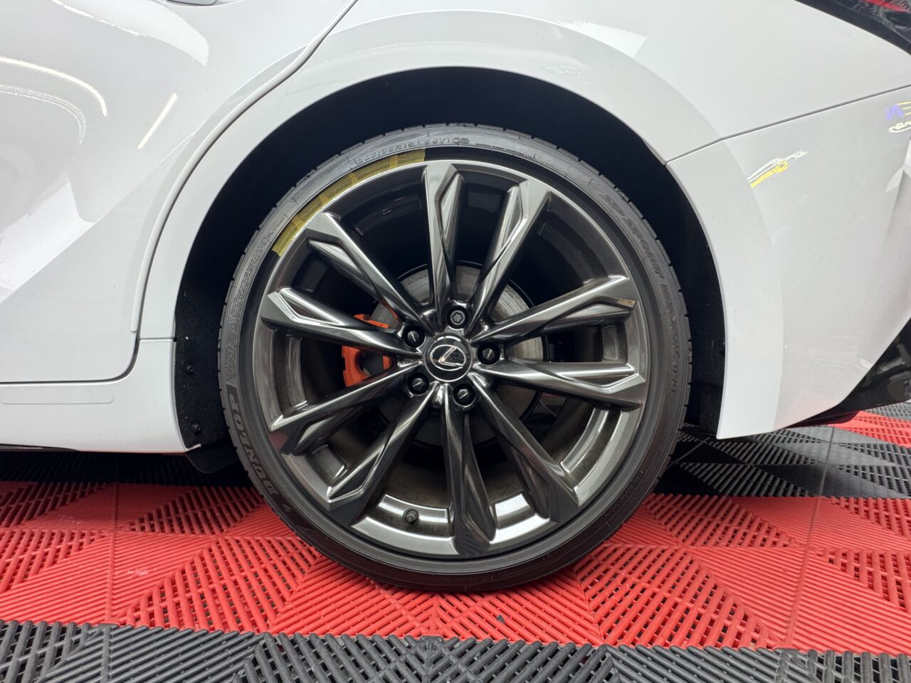レクサス IS F SPORT 純正ホイール 施工前のリムのガリ傷（全体）｜大阪・門真 LIT DETAIL