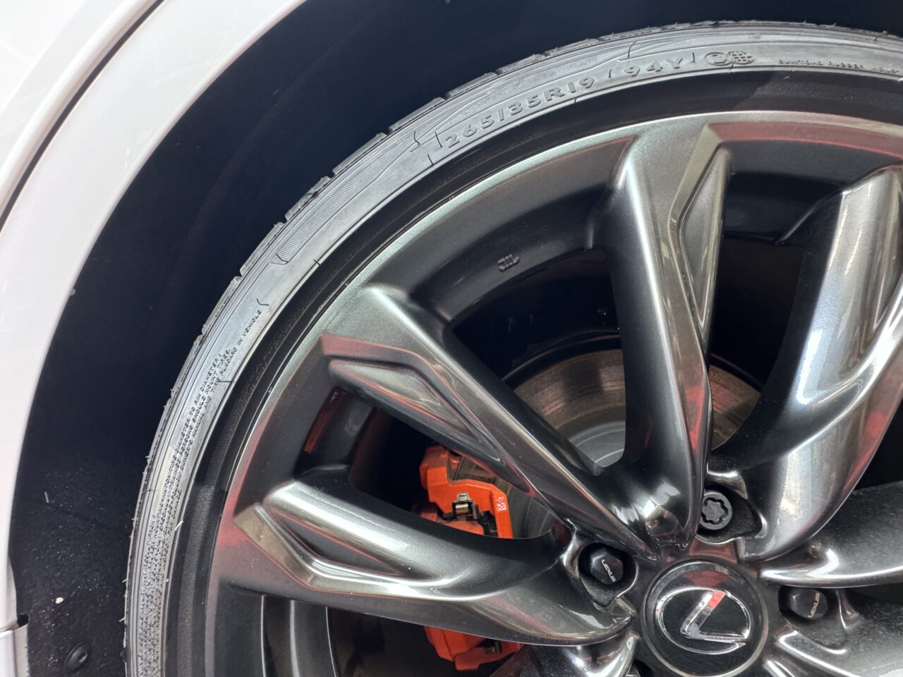 レクサス IS 純正ホイール リペア後。ガリ傷がわからない自然な仕上がり｜大阪・門真 LIT DETAIL